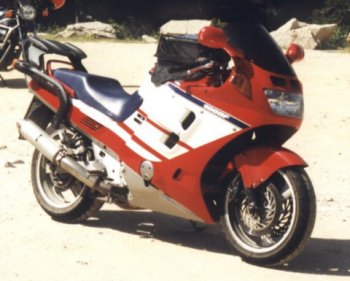 CBR 1000F